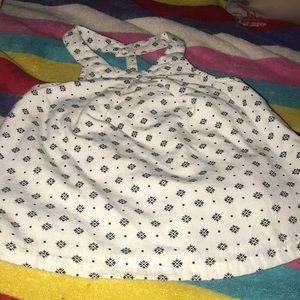 Black and white tank top size 2T